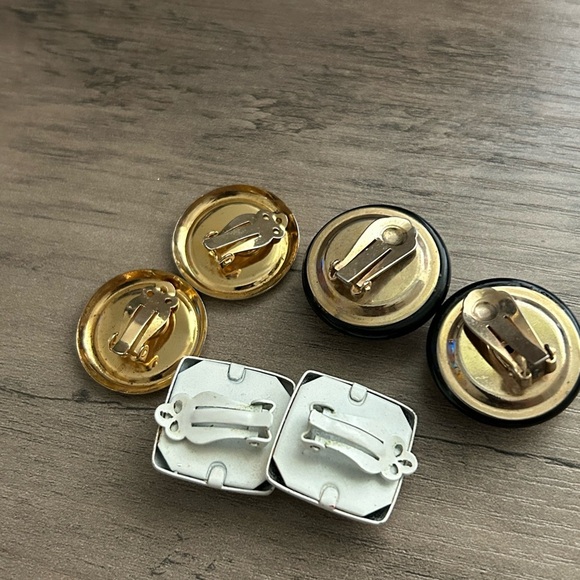 Vintage style Set of Black, White, and Teal Clip On Earrings - Picture 5 of 6